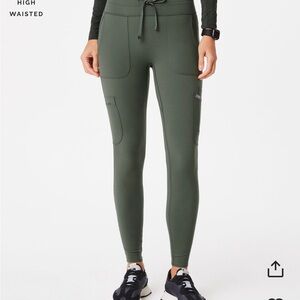 FIGS high waisted Seville scrub leggings XL color moss